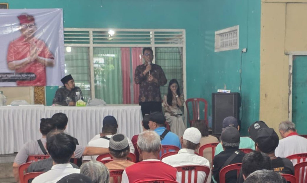 Sosialisasikan 4 Pilar, Kariyasa Adnyana Tekankan Persatuan  pada Masyarakat Kampung Kajanan yang Multikultur