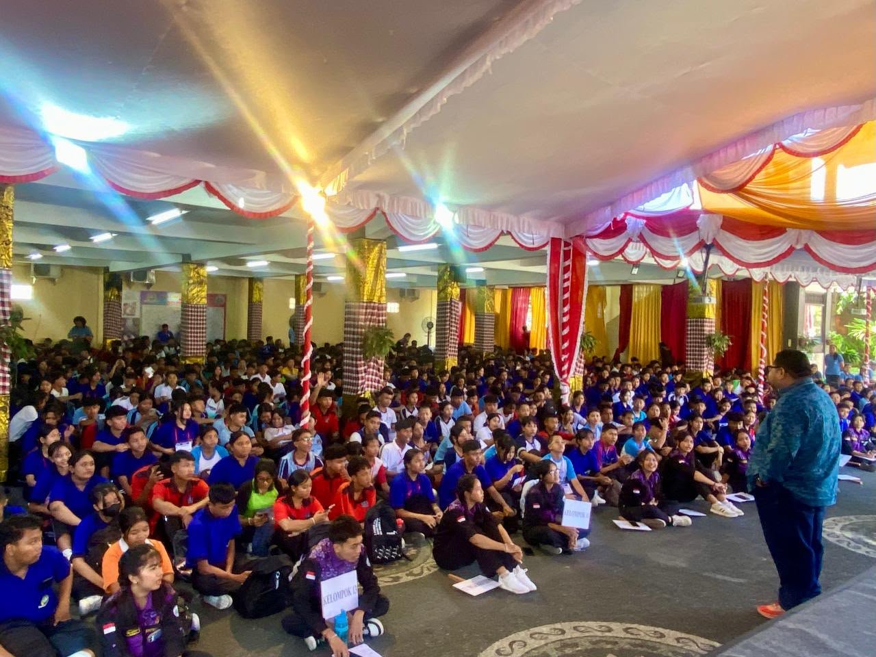 Bawaslu Denpasar Berikan Pendidikan Pemilih Pemula di SMK PGRI 5