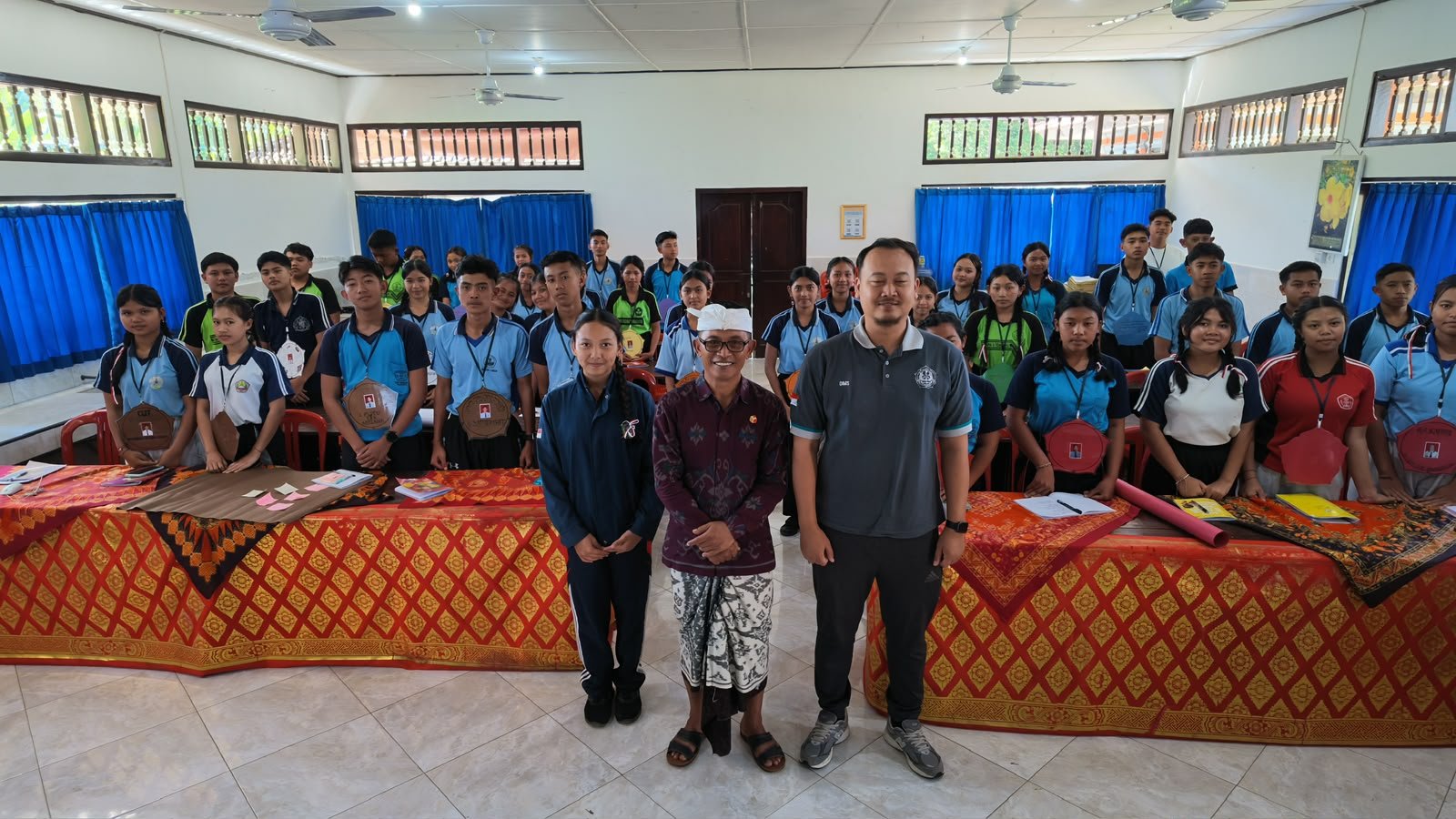 Jawab Pertanyaan Siswa SMAN 2 Bangli, Bawaslu Tegaskan Anak Di Bawah Umur Boleh Beri Info Pelanggaran