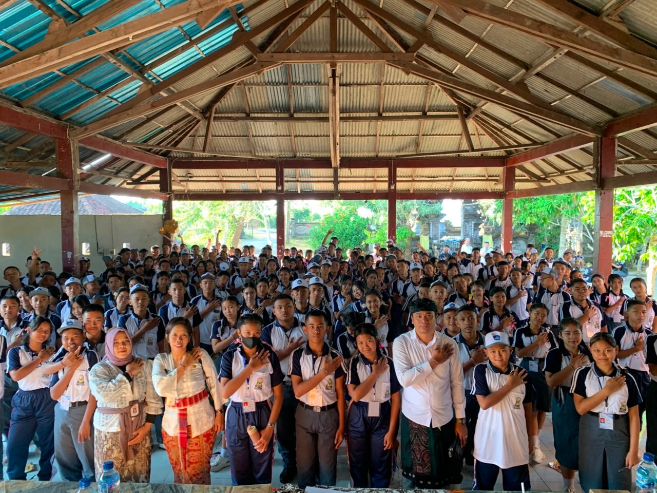 Hari ke-4 MPLS, KPU Jembrana Edukasi 1.382 Siswa Baru di 5 Sekolah