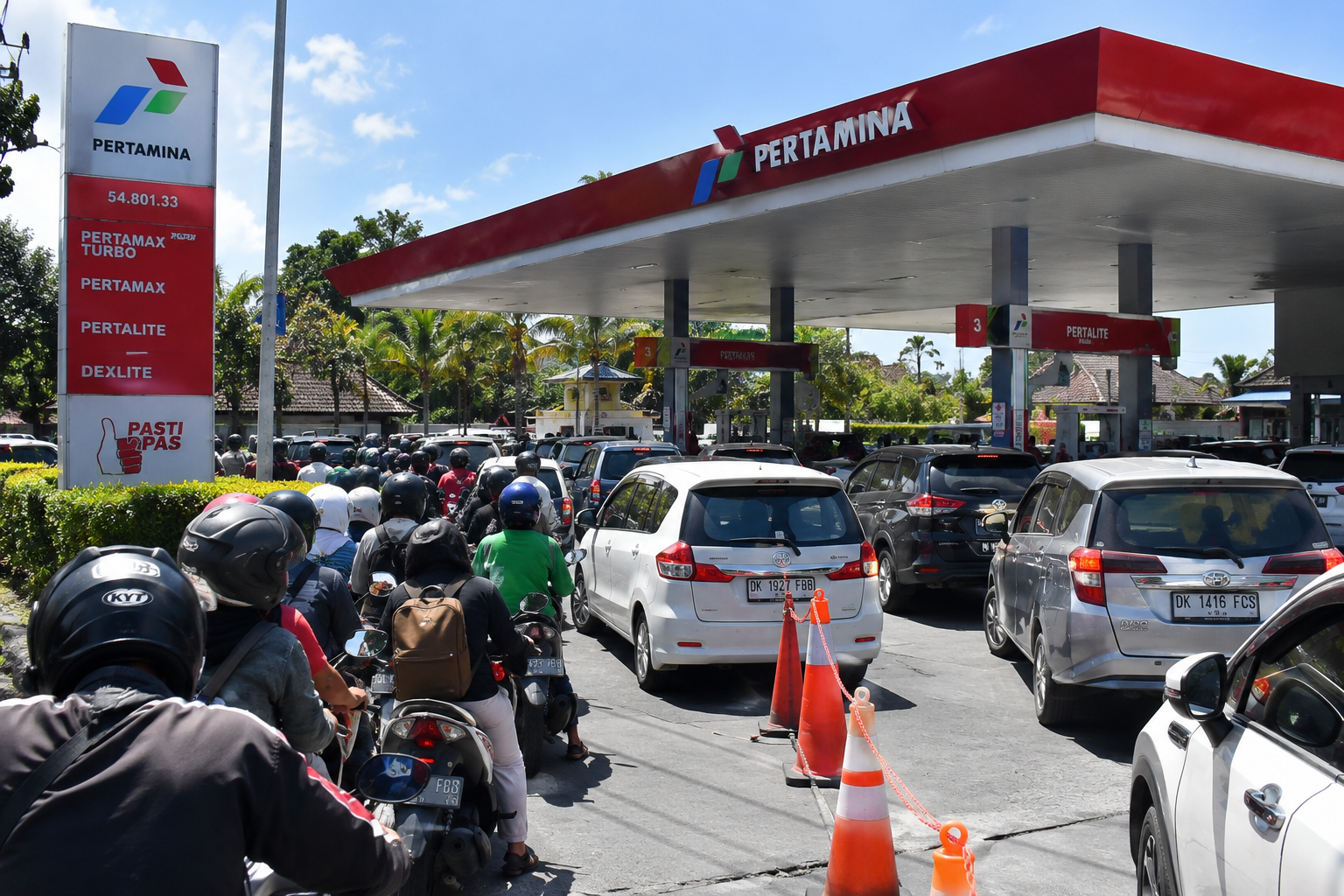 Antrean BBM Bali Jadi Sorotan, Pasokan Diperkuat dan Warga Diminta Tak Panik.